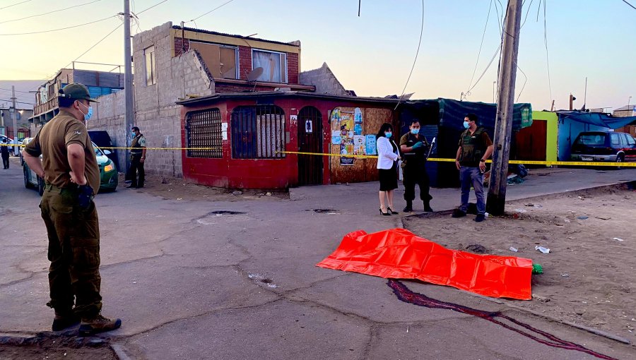 Investigan doble homicidio en cerro Chuño de Arica: fallecidos presentan impactos balísticos