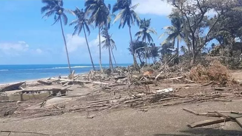 Las nuevas imágenes que muestran la destrucción que dejó la erupción y posterior tsunami en Tonga