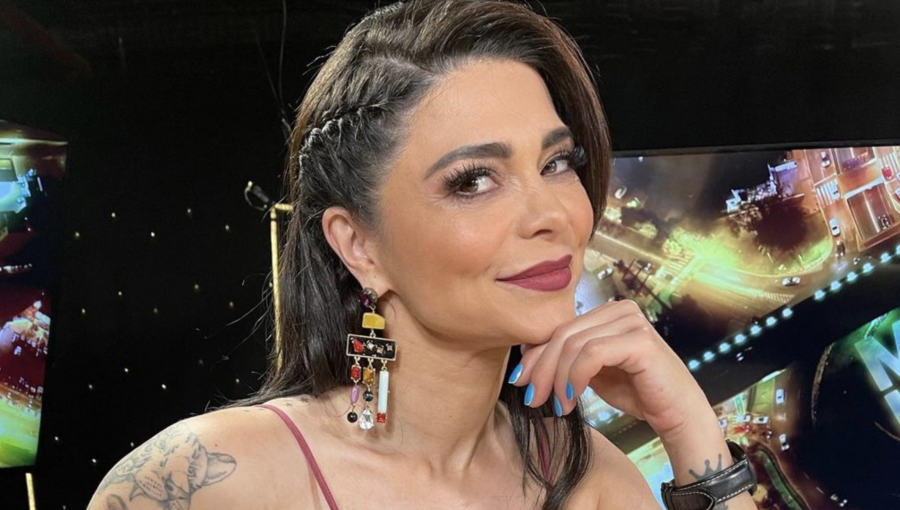 Antonella Ríos enciende las redes sociales con sensuales fotografías