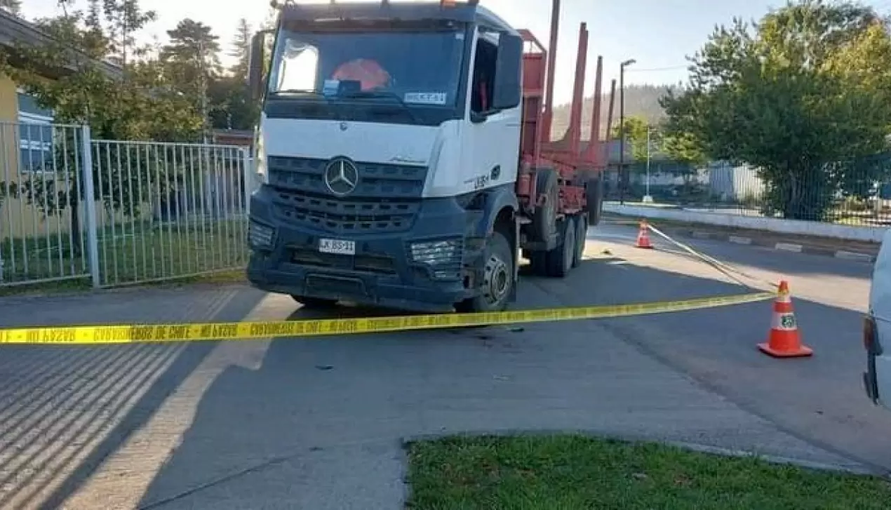 Camionero que fue baleado en su rostro en Lumaco fue trasladado a una clínica de Temuco