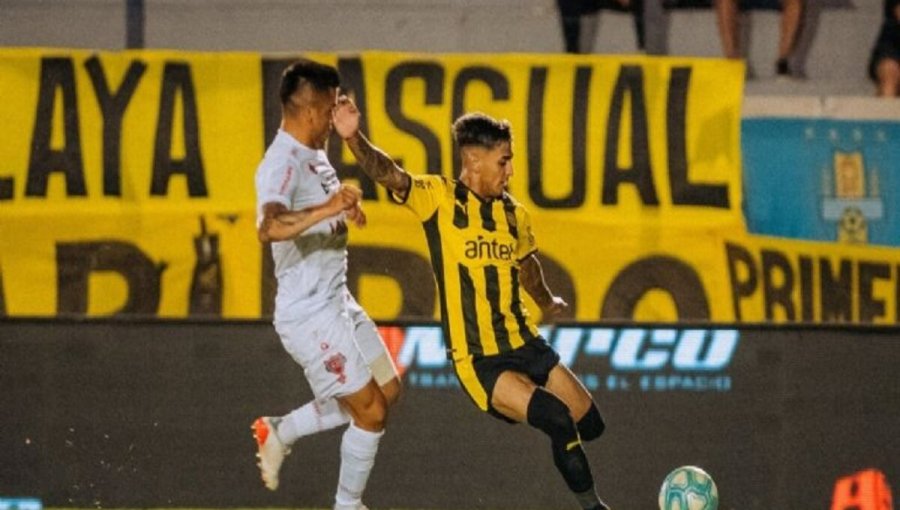 Ñublense cayó ante Peñarol en accidentado partido amistoso que terminó antes de tiempo