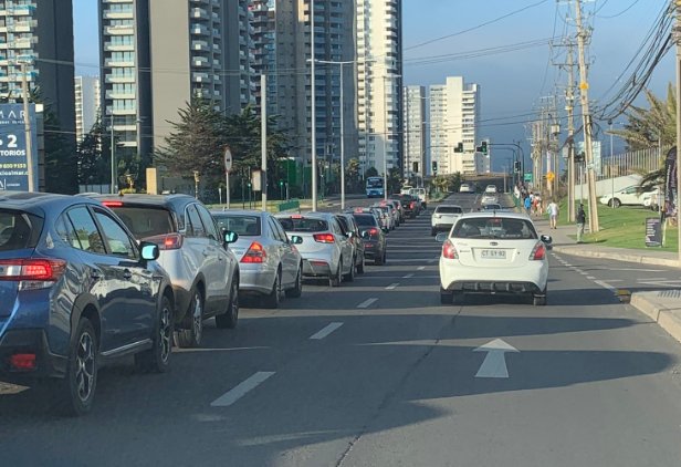 Violento asalto en el límite de Concón con Viña del Mar: Víctima resulta herido a bala