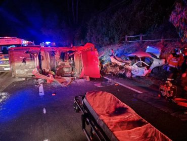 Trágica madrugada en Ruta que une a Quintero y Concón: Choque frontal dejó un muerto y 6 lesionados