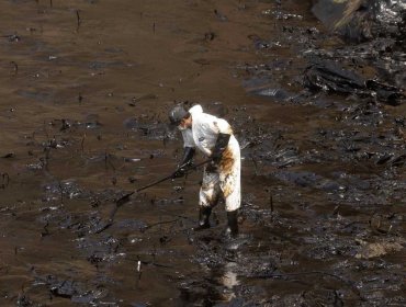 Perú declara emergencia ambiental por derrame de petróleo provocado por el tsunami en Tonga