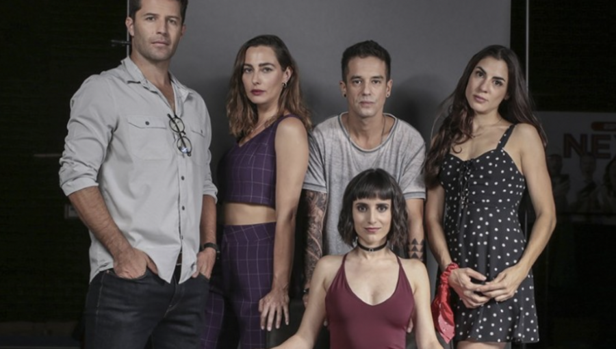 Revelan fotografía de último día de grabaciones de “Verdades Ocultas”: personaje clave estaría embarazada