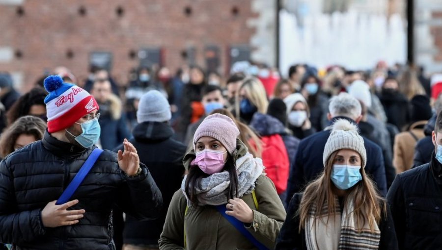 Por qué la OMS dice que Ómicron puede significar el fin de la pandemia del Covid-19 en Europa
