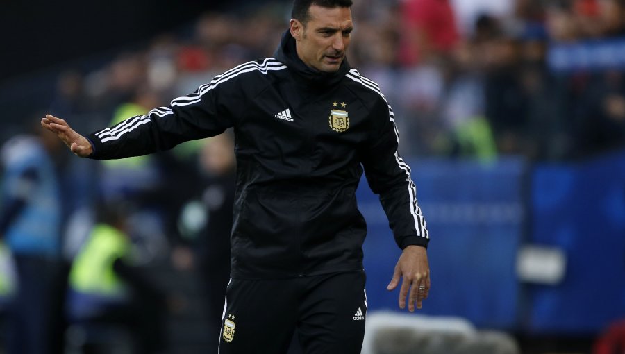 Lionel Scaloni no estará en Calama para el duelo contra Chile: DT de Argentina dio positivo por Covid-19