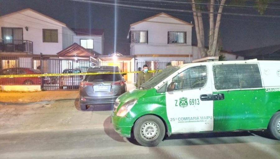 Vecinos ayudaron a frustrar el robo de un vehículo en Ñuñoa: lanzaron maceteros y zapatos desde sus balcones