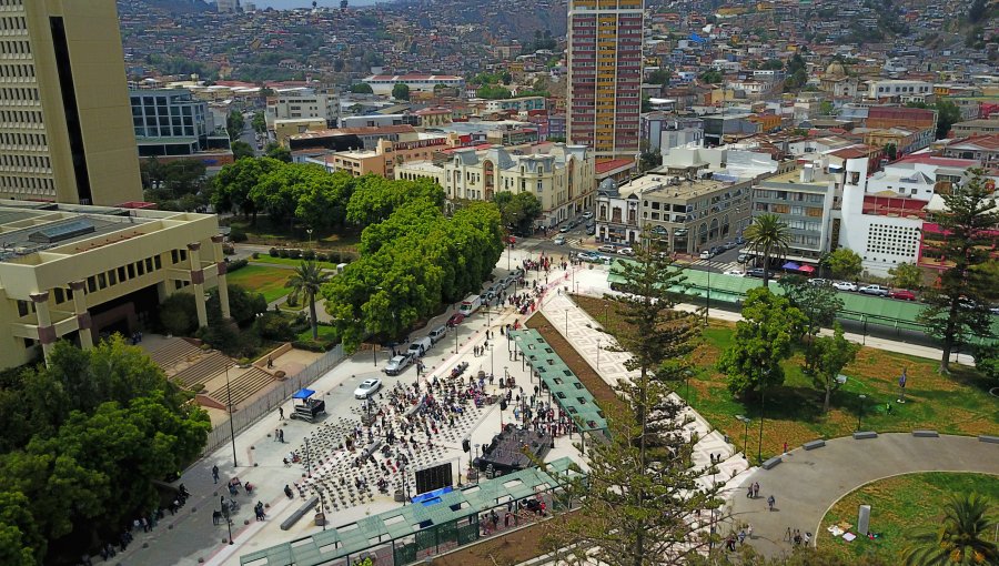 Después de ocho años, se reinaguró la histórica Plaza O'Higgins de Valparaíso