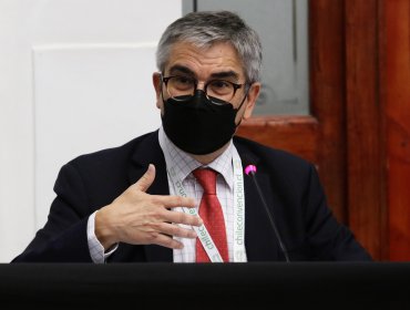 Mario Marcel rechaza nuevos retiros de las AFP y compromete una "reforma estructural y definitiva" al sistema de pensiones