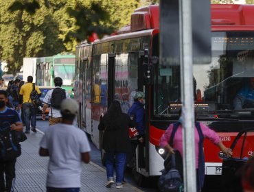 Gobierno frenó alza del pasaje del transporte público en la región Metropolitana: valor no sube desde el estallido social