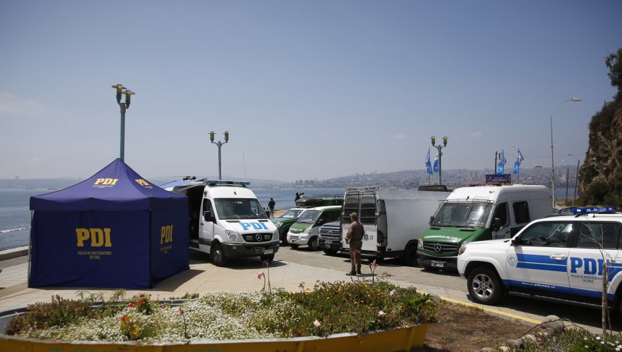 Brigada de Homicidios de la PDI realiza búsqueda de colectivero desaparecido por el borde costero de Valparaíso