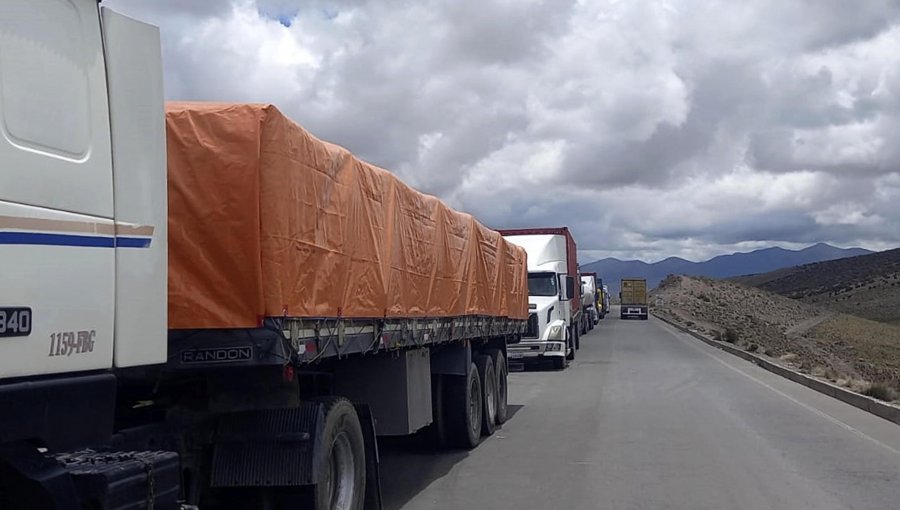 Solicitan a autoridades destrabar bloqueo en Paso Los Libertadores para camioneros que ya se extiende por 11 días