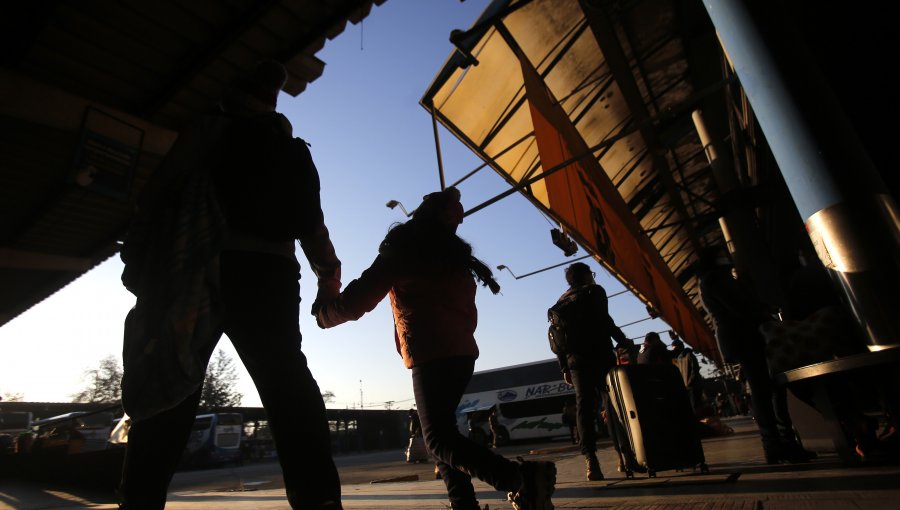Santiago: Pareja utilizaba a bebé para vender droga afuera del Terminal de Buses