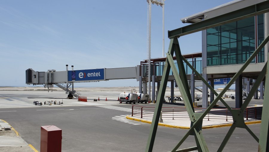 Aeropuerto de Iquique anuncia la suspensión de todos sus vuelos de este lunes