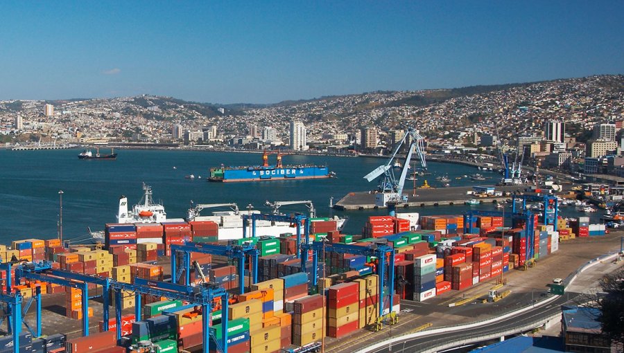 Empresa Portuaria de Valparaíso defiende licitación del Terminal 2: se realizó "con estricto apego a la legalidad vigente"