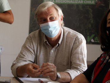 José Antonio Kast critica nombramiento de Galo Eldestein en la Subsecretaría de FF.AA. y lo vincula a Chávez y Maduro