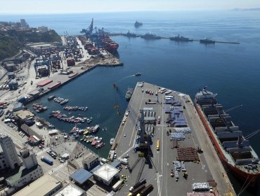 Solicitan a Contraloría que suspenda el proceso que adjudicó a Agunsa la licitación del Terminal 2 del Puerto de Valparaíso