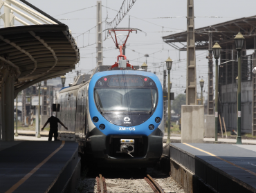 Proyecto de tren Valparaíso - Santiago recibe fuerte espaldarazo del futuro titular del MOP: prometió "buscar caminos" para viabilizarlo"