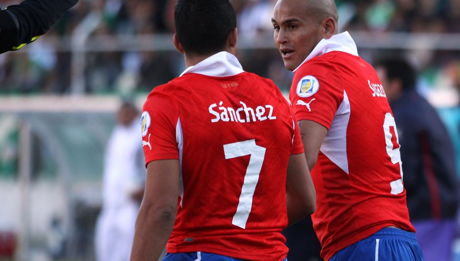 "Chupete" Suazo desclasificó lo que dijo a Alexis Sánchez en la previa al duelo ante Bolivia