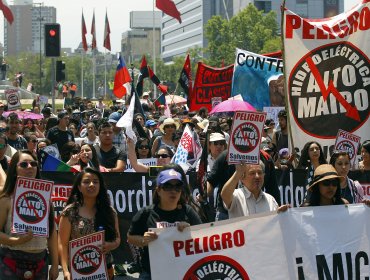 Diputados se pliegan a demanda para anular contrato de Aguas Andinas