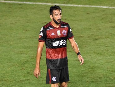 Hinchas de Flamengo perdieron la paciencia con Mauricio Isla y pidieron su salida