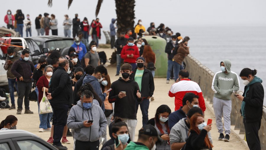 Región de Valparaíso vuelve a rozar los 3 mil contagios diarios por coronavirus: 60 personas están actualmente en UCI