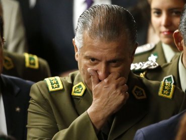 Abogado de exgeneral director de Carabineros Villalobos pide interrogar al actual general director de Carabineros