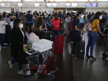 Comenzaron reprogramaciones de vuelos desde Santiago hacia Iquique tras fin al paro de camioneros