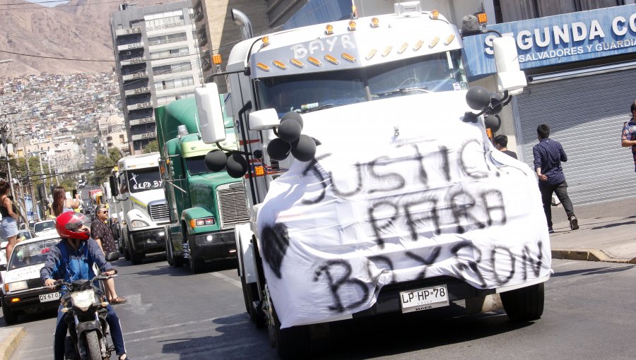Con masiva caravana de camiones realizan cortejo fúnebre de Byron Castillo en Antofagasta