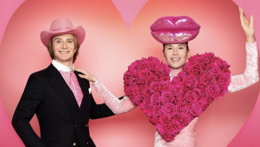 Di Mondo sorprende con osada prenda a Eric Javits para celebrar el Día de San Valentín: “Soy tuyo”