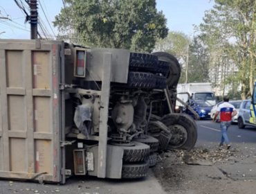 Mala maniobra de automovilista habría originado impresionante colisión múltiple en Temuco 