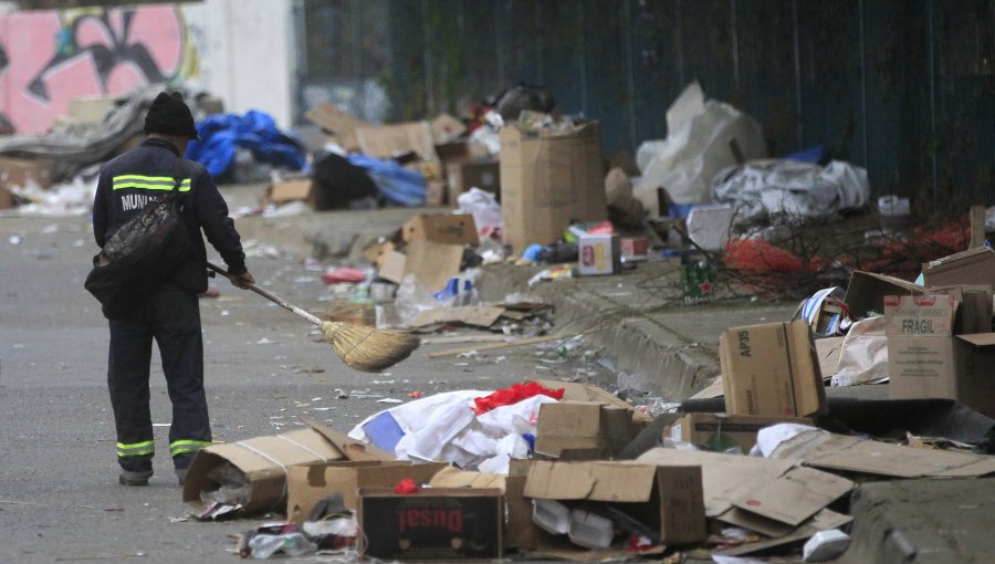 Chile al filo de la amenaza sanitaria tras eventual paro de recolectores de basura: acusan "incumplimientos" del Gobierno e inician movilización