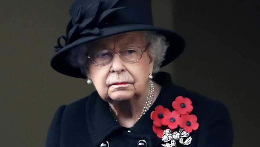Reina Isabel II de Inglaterra dio positivo por Covid-19: sólo presenta síntomas leves