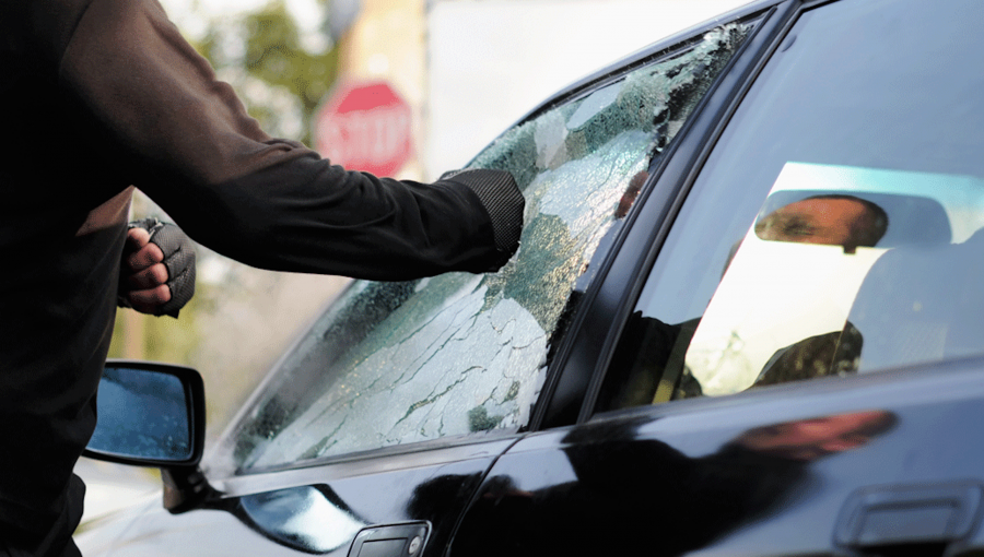 Conductor de App fue víctima de violenta encerrona en Valparaíso: delincuentes chocaron el auto en la ruta 68