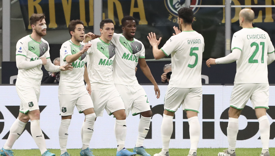El Inter de Sánchez y Vidal cae ante Sassuolo y deja pasar la oportunidad de retomar la punta
