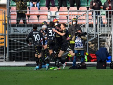 Pablo Galdames jugó 17 minutos en el empate de Genoa ante Venezia