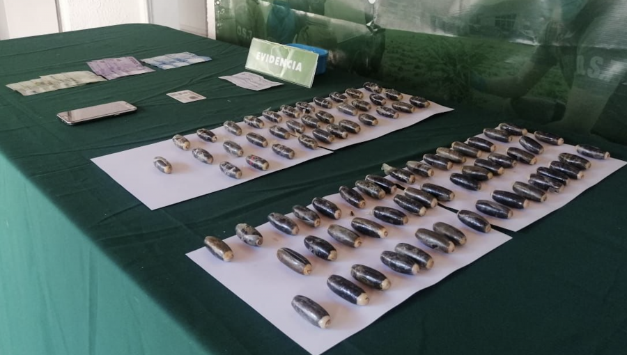 Detienen a hombre que evacuó 81 ovoides de cocaína en la habitación de un motel en San Felipe