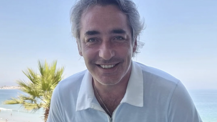 José Luis Repenning compartió fotografía desde sus vacaciones con particular traje de baño: “¿Si no es ahora, cuándo?”
