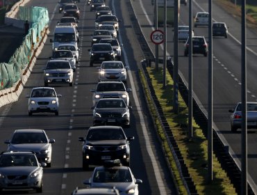 Fin de vacaciones: Estiman que 350 mil vehículos regresarán a la región Metropolitana este fin de semana