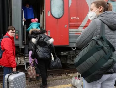 "Estamos tranquilos, pero preparados para irnos": Así viven algunos latinoamericanos residentes en Ucrania el conflicto con Rusia