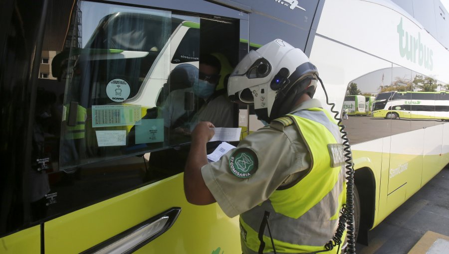 37 migrantes en condición irregular fueron detectados con PCR falso cuando se dirigían desde Iquique a Santiago
