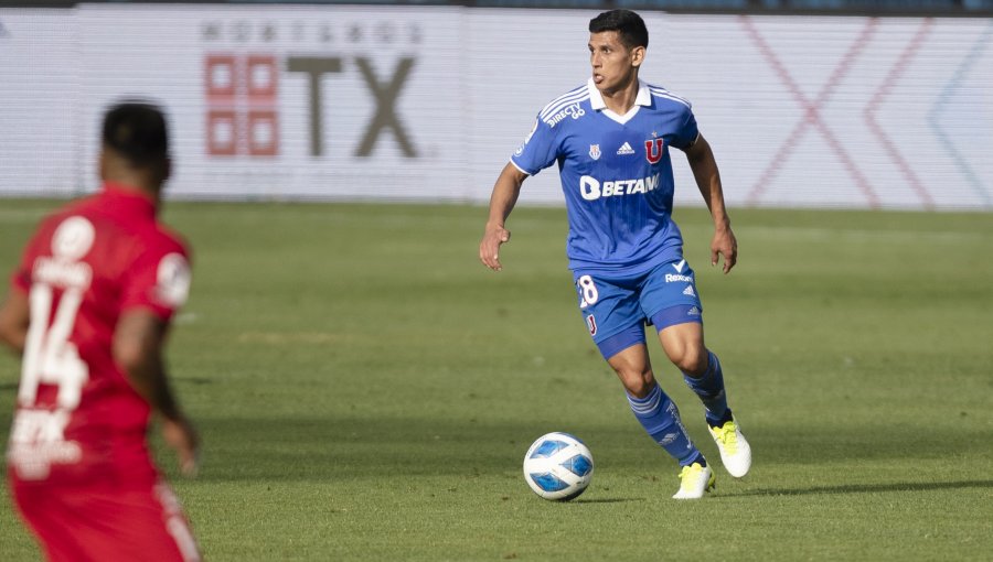 Primera baja de la U para el Superclásico: Israel Poblete fue sancionado tras expulsión ante Ñublense