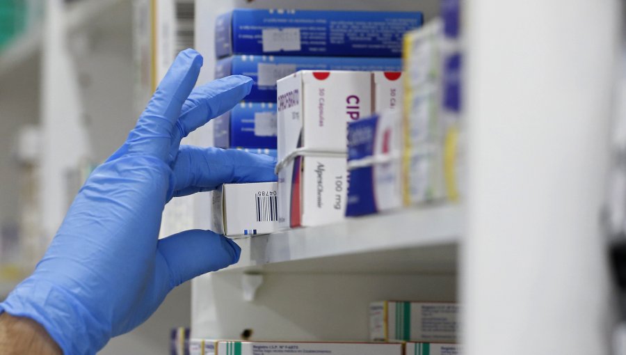 Farmacias independientes se querellan por cohecho y soborno en la redacción de la Ley de Fármacos II