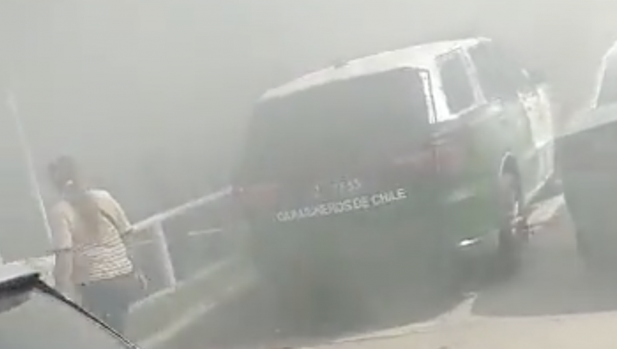 Sobrecalentamiento del motor de una patrulla de Carabineros origina procedimiento de Bomberos en Quilpué