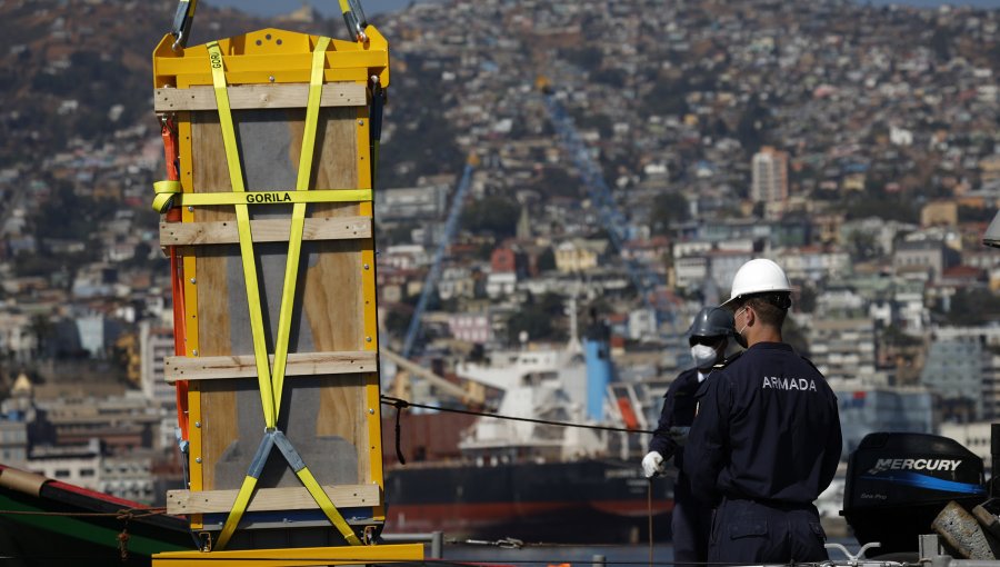 Moai Tau llegó al puerto de Valparaíso para su retorno a Rapa Nui después de 152 años