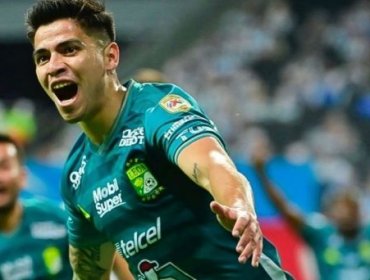 Víctor Dávila sigue encendido y ya se alza como uno de los goleadores de la Liga MX