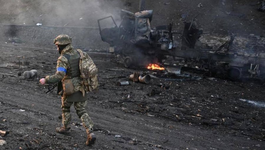 Tensión en Kiev: la capital resiste el asedio de las tropas rusas en el quinto día de conflicto