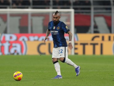 Alexis y Vidal vieron acción en discreto empate entre Inter y Milan por la Copa Italia