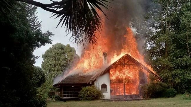 Residencia incendiada de primo de Jorge Luchsinger contaba con medidas de protección vigentes